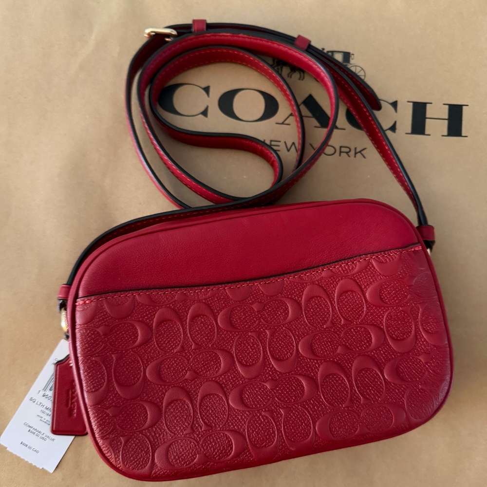 Coach MINI CAMERA BAG IN SIGNATURE LEATHER - Cherry NWT - Picture 12 of 16